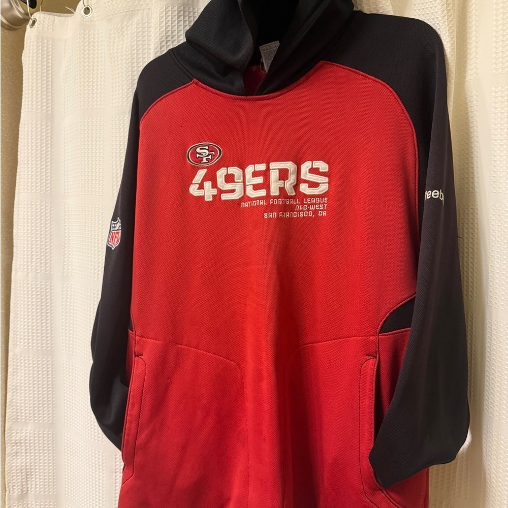 Vintage NFL Onfiled Reebok 49ers Red and Black Men's Hoodie Sweatshirt - Picture 2 of 16